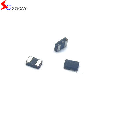 الرصاص النهاية الحر من الرصاص مجموعة ESD متوافقة مع RoHS 0.5 ملليغرام تشغيل التوتر التقريبي SE05N6C01K